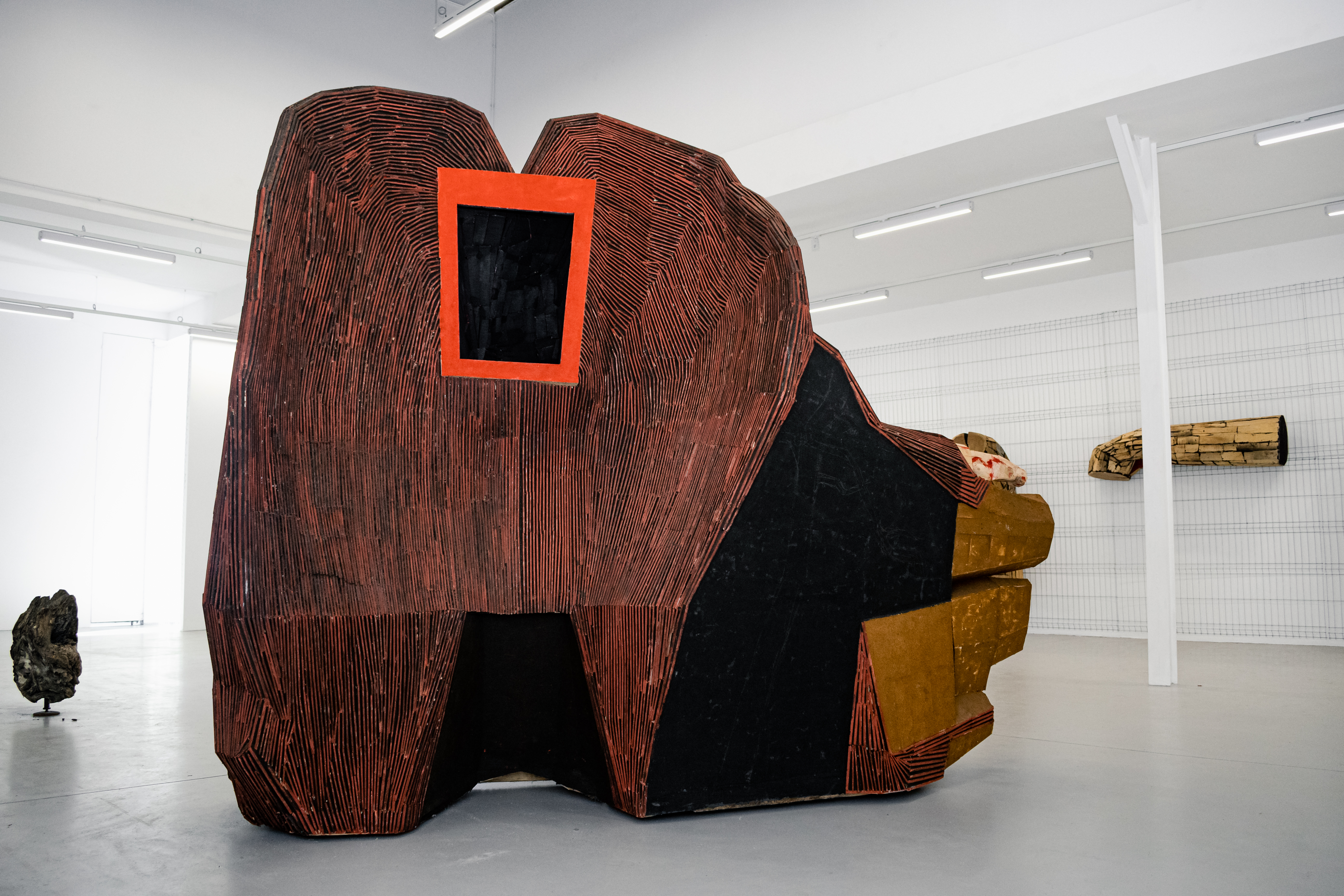 Mircea Roman, Lupta lui Iacob cu Îngerul, 2021-2024, Wood, 111 4/5 × 141 7/10 × 59 1/10 in | 284 × 360 × 150 cm